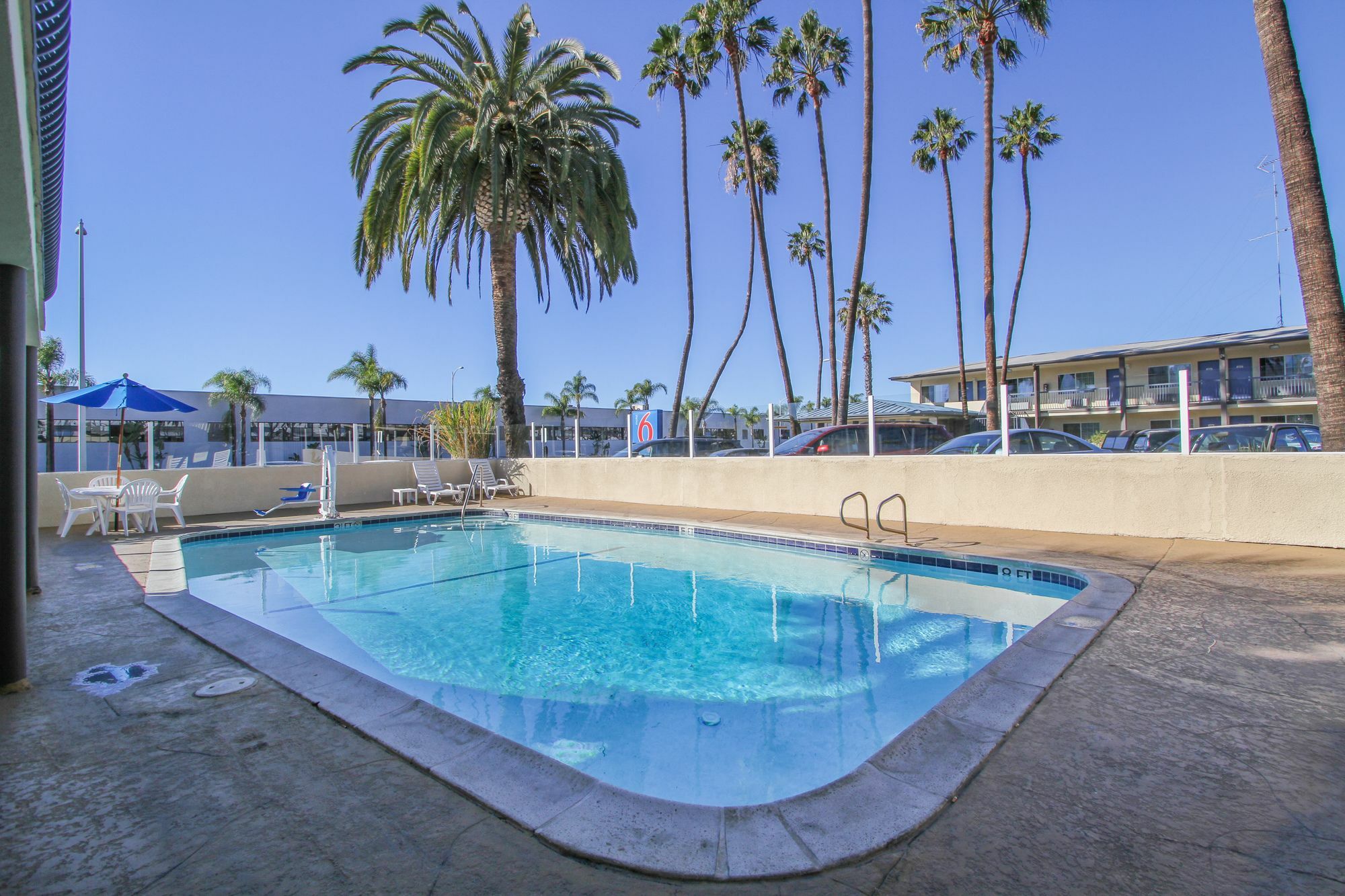 Motel 6 San Diego, Ca Airport Harbor Exterior photo